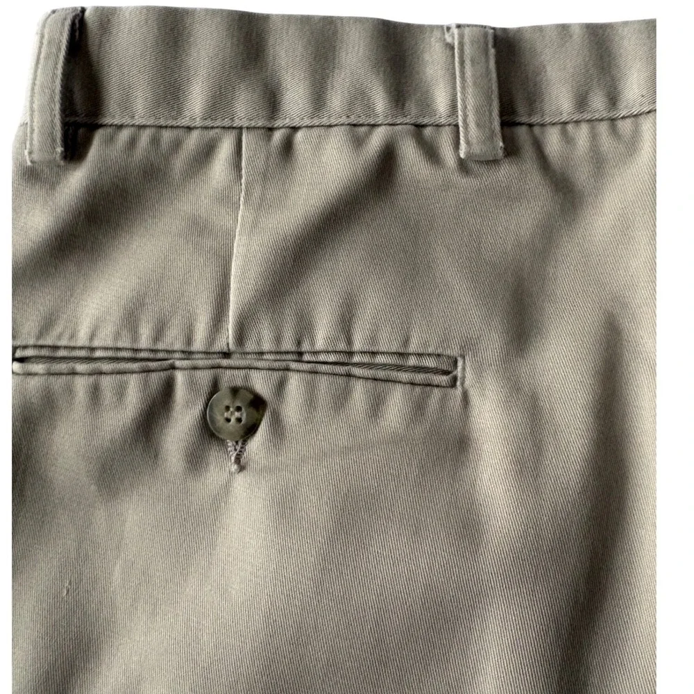 Dockers Khaki Pants Mens 44x30 Pleated Beige‎ Classic Fit Casual Dress Chinos
